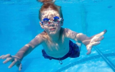 Iniciación temprana en natación, ideal para adaptación al medio acuático